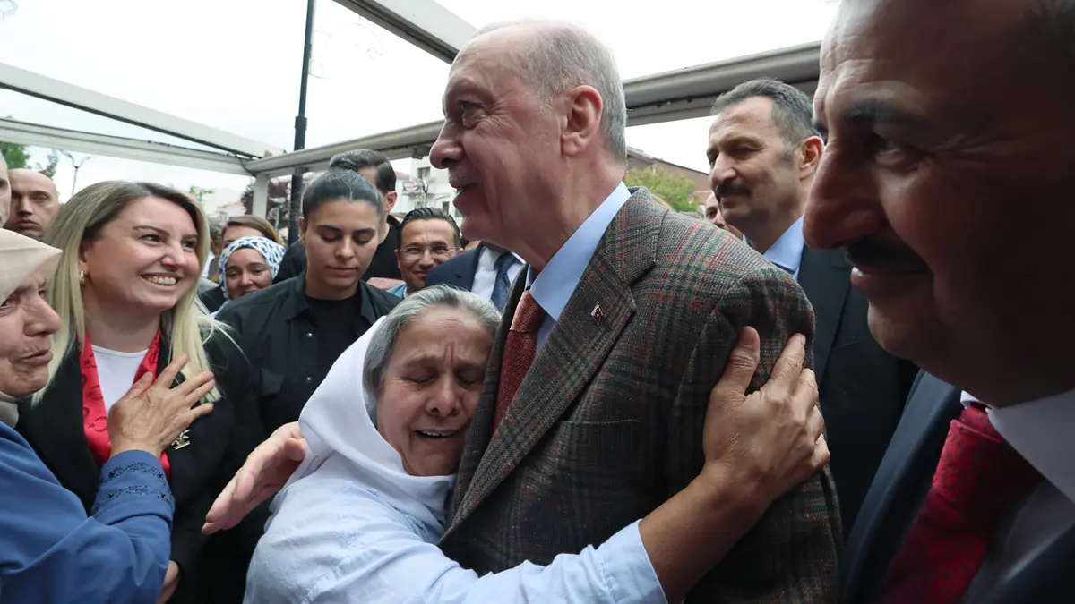 Kafede vatandaşlar ile bir araya geldi! Cumhurbaşkanı Erdoğan'a sevgi seli