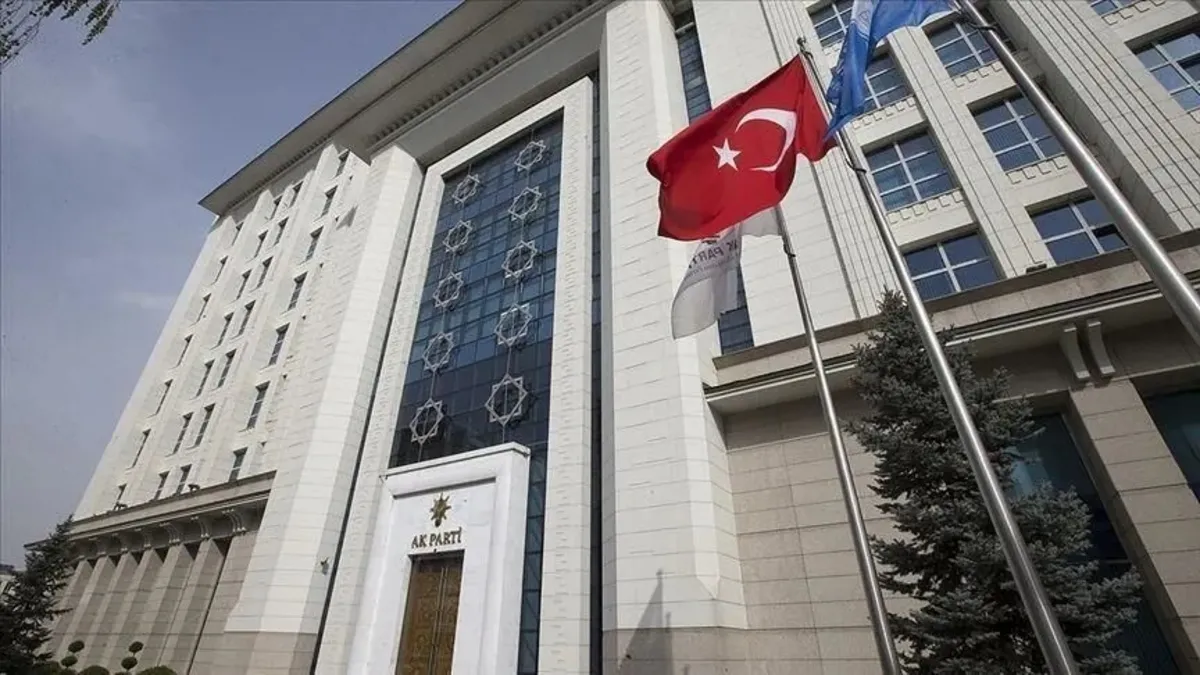 AK Parti'den Özgür Özel'e Ortak Tepki: 'AK Gençlikten siyaset öğrensin'