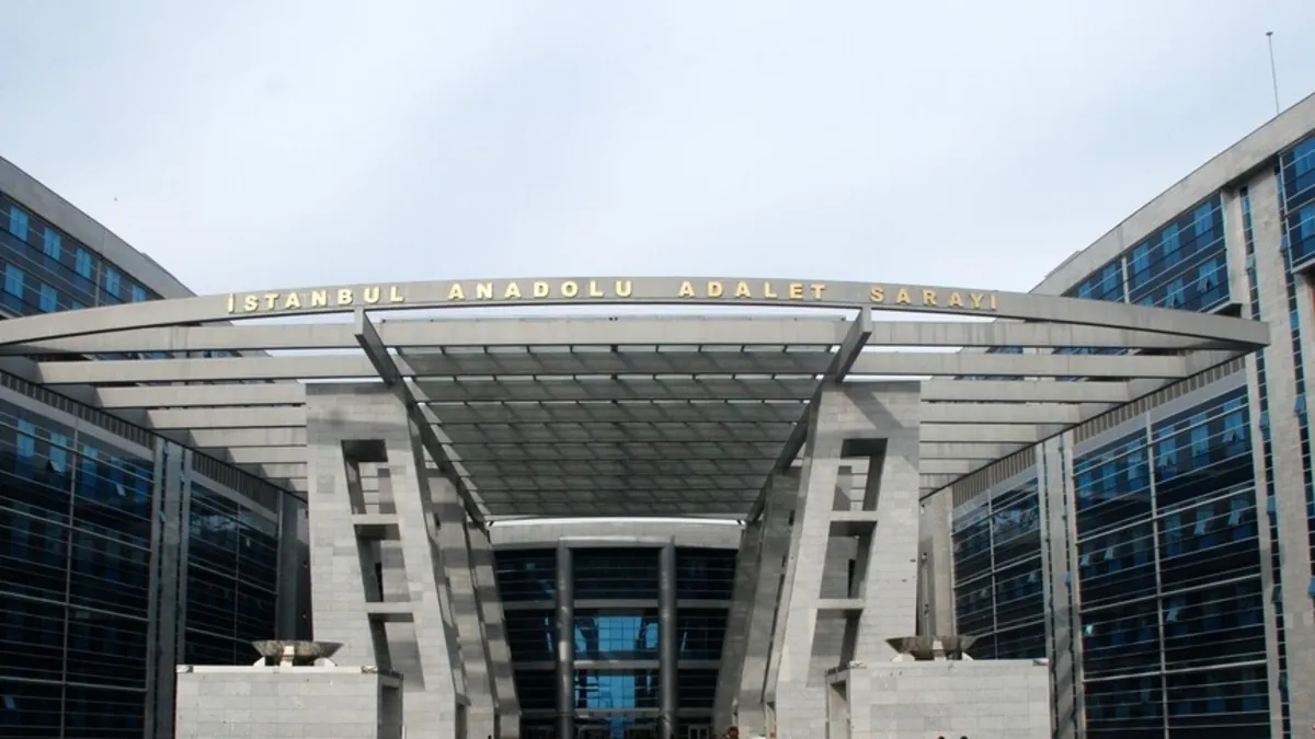 Kapalıçarşı bağlantılı kara para şebekesine darbe: İstanbul merkezli “şike” operasyonunda 82 şüpheli...