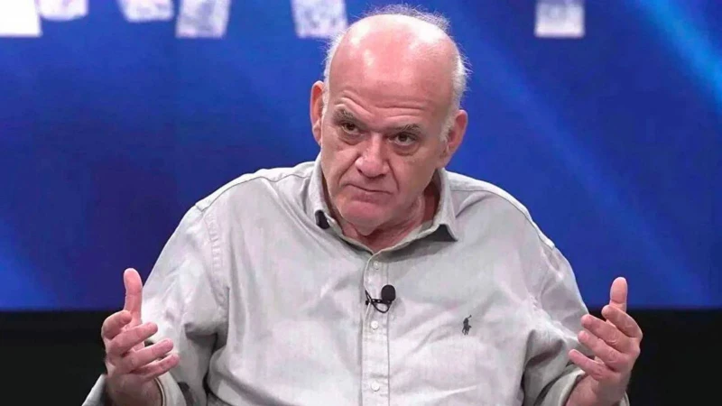 Ahmet Çakar’dan olay iddia: Milli takımdan 4 futbolcunun baş harflerini verip “adli risk” vurgusu yaptı