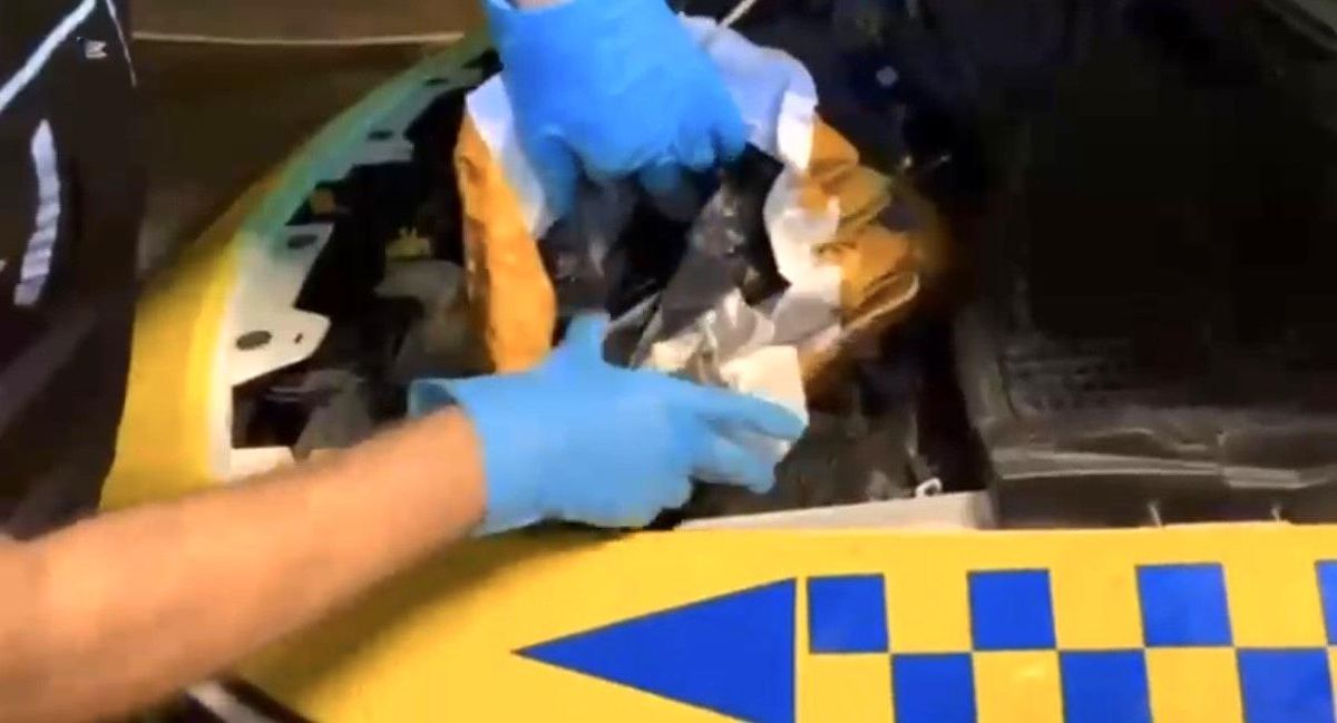 Motor kaputundan 3 milyon liralık metamfetamin ele geçirildi