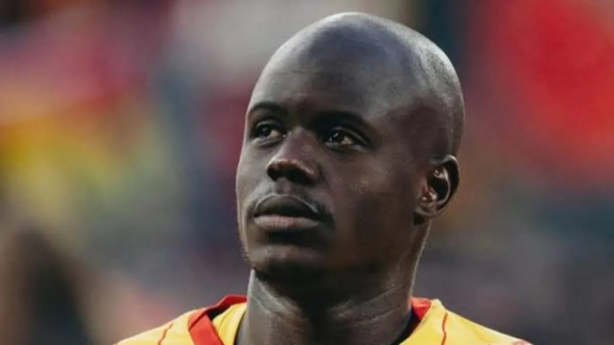 Lens'te Malang Sarr ile yollar ayrıldı!