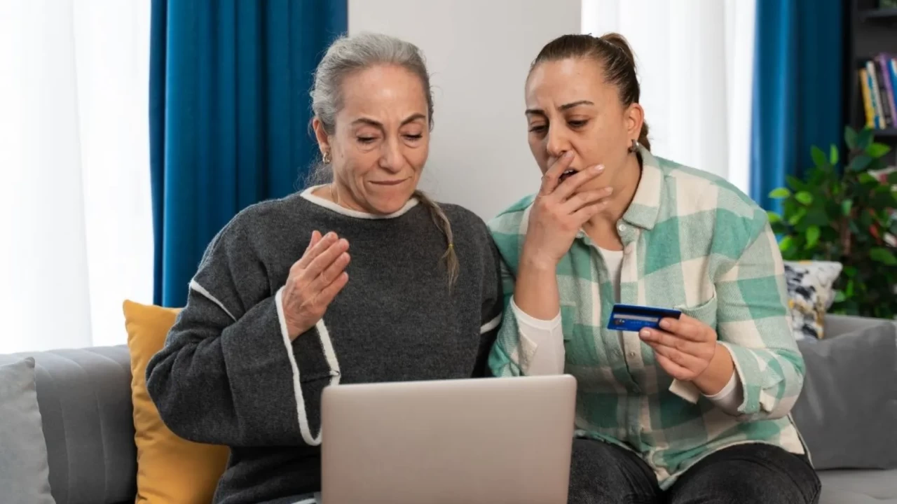 Online Alışverişte Dolandırılmamak İçin Nelere Dikkat Edilmeli?