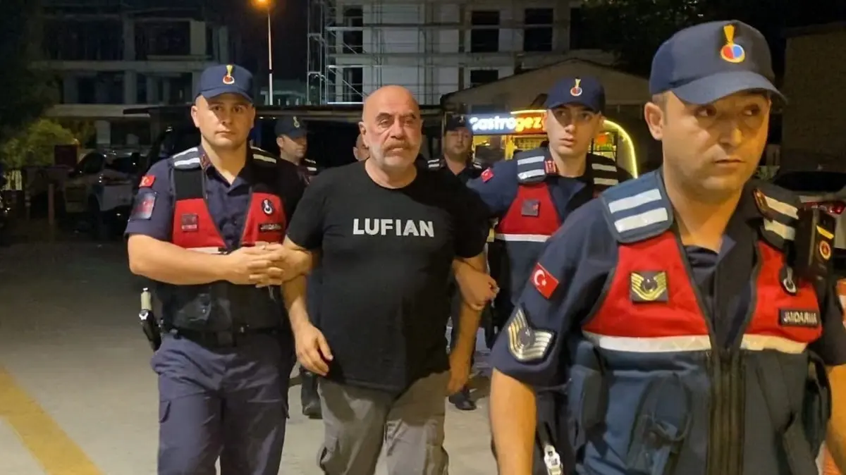 Bursa'da narkotik operasyonu... Yönetmen Ezel Akay gözaltına alındı
