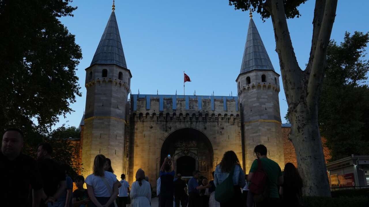 Topkapı Sarayı geceleri kapılarını açıyor! İlk kez görülecek bölümler ziyaretçileri bekliyor