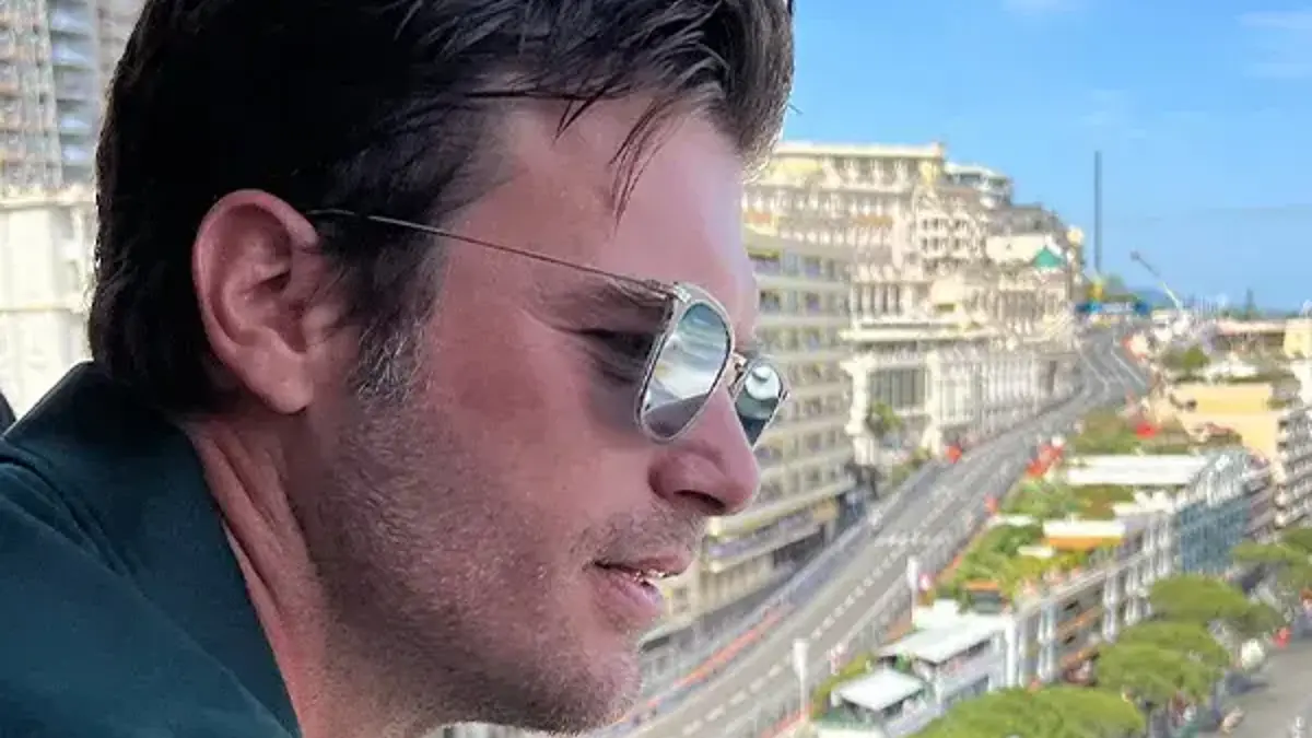 Kıvanç Tatlıtuğ'un Yeni İmajı Olay Oldu! "Behlül Geri Geldi" Yorumlarının Ardından Şaşırtan Değişim!