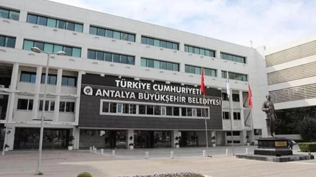 Antalya'da yeni dalga operasyon: 10 kişi gözaltına alındı