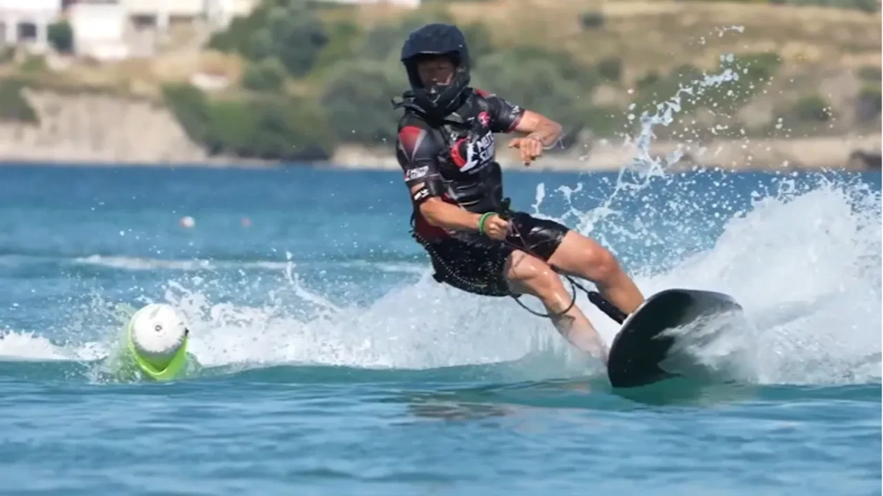 Dünya Motosurf Şampiyonası'ndan nefes kesen anlar