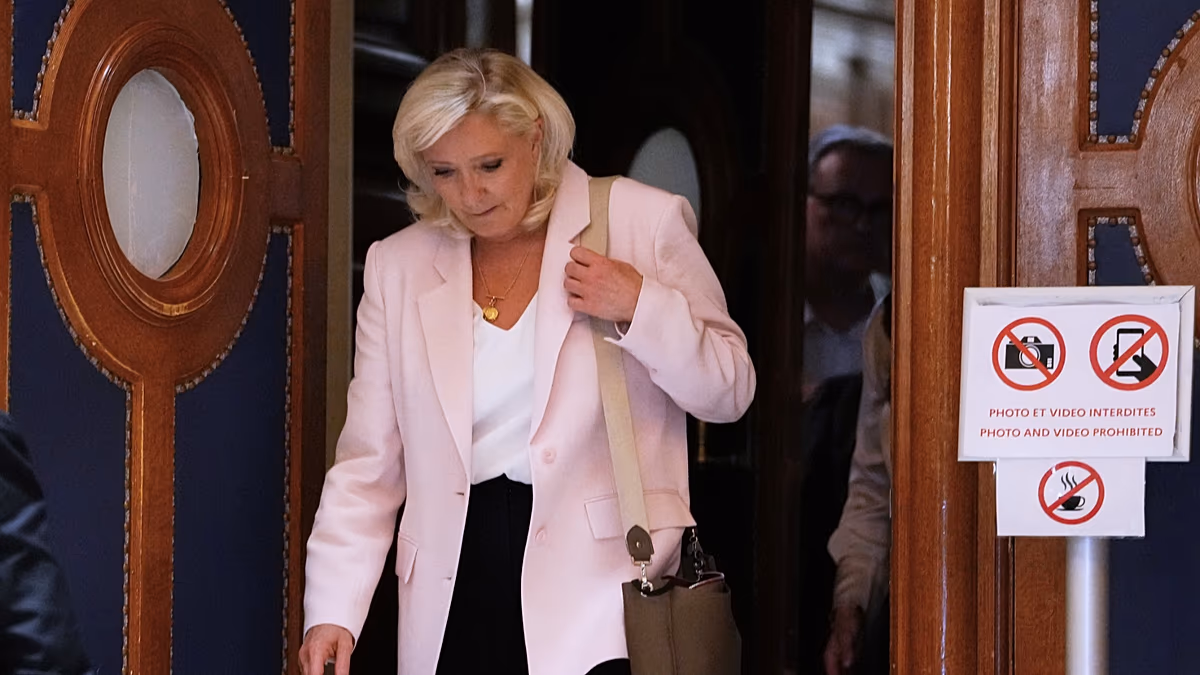 Marine Le Pen, 2027 cumhurbaşkanlığı adaylığından vazgeçmedi
