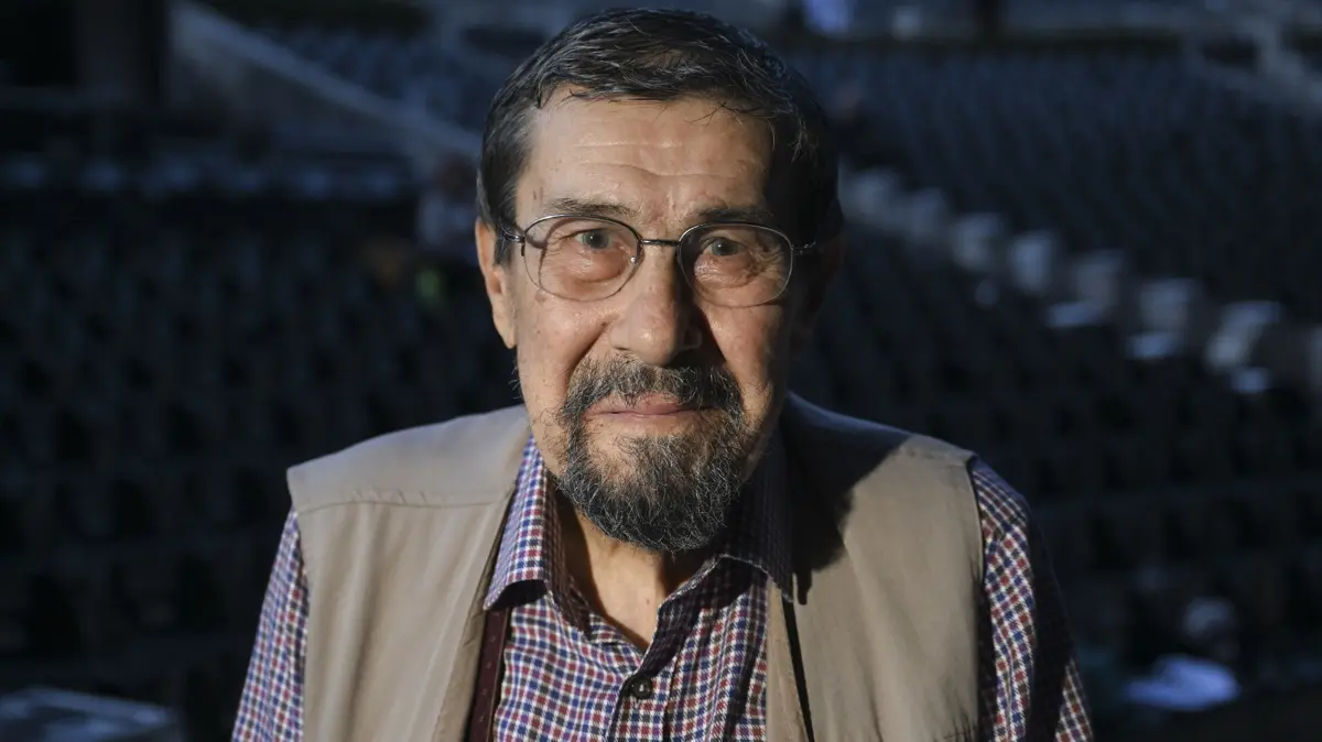 Tiyatro sahnesinden hiç inmedi: Zihni Göktay sinemaya bakın hangi filmle adım attı!
