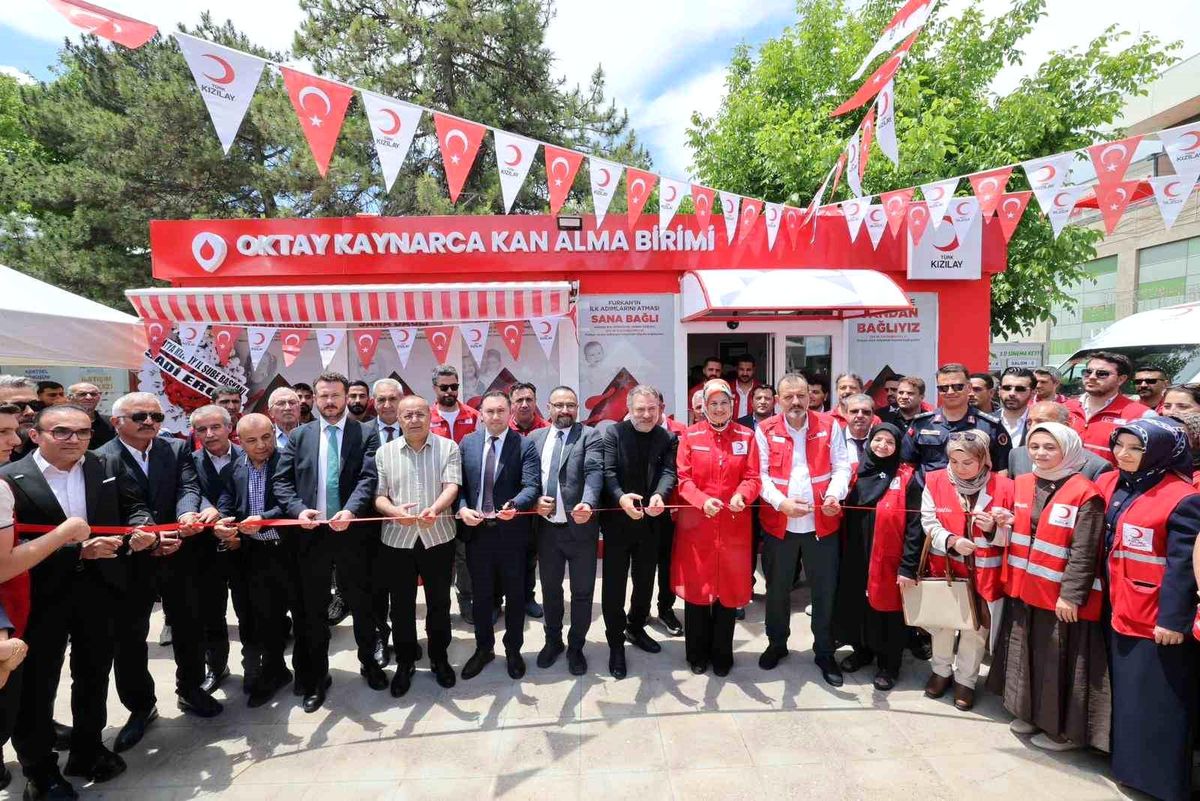 Oktay Kaynarca'nın adı Malatya Kan Alma Birimi'ne verildi