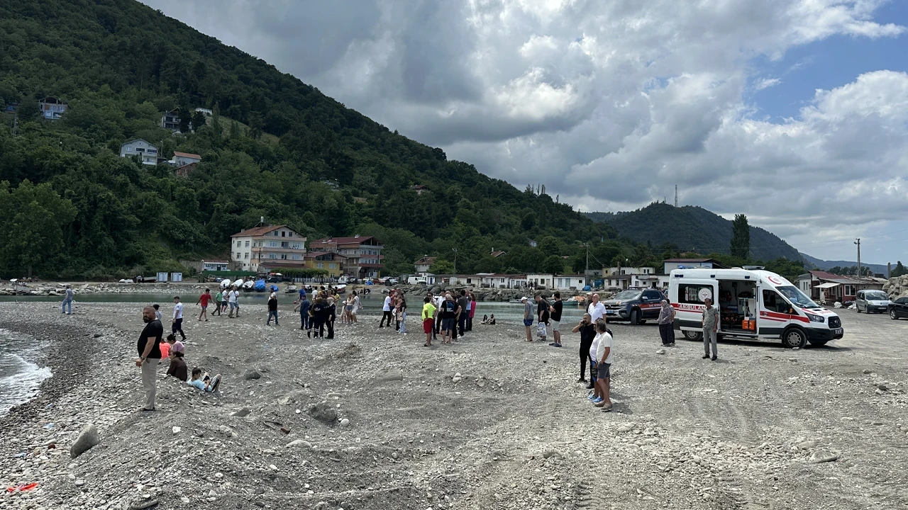 Sinop'ta Denizde Kaybolan Gencin Cesedi Bulundu