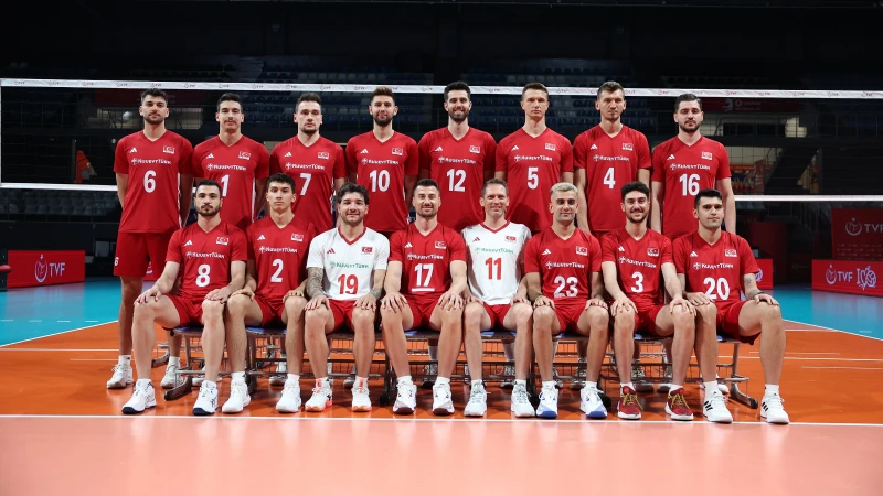 Milli Erkek Voleybol Takımı VNL ilk hafta müsabakaları için Kanada'ya gitti