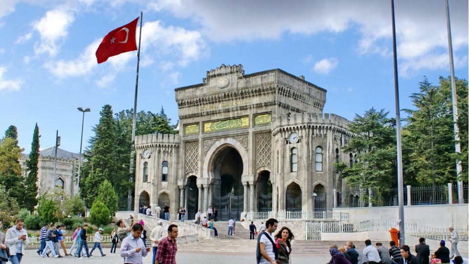 Üniversitelerde yeni dönem! Üniversite dışındaki eğitimler artık transkripte girecek, krediye dönüşecek
