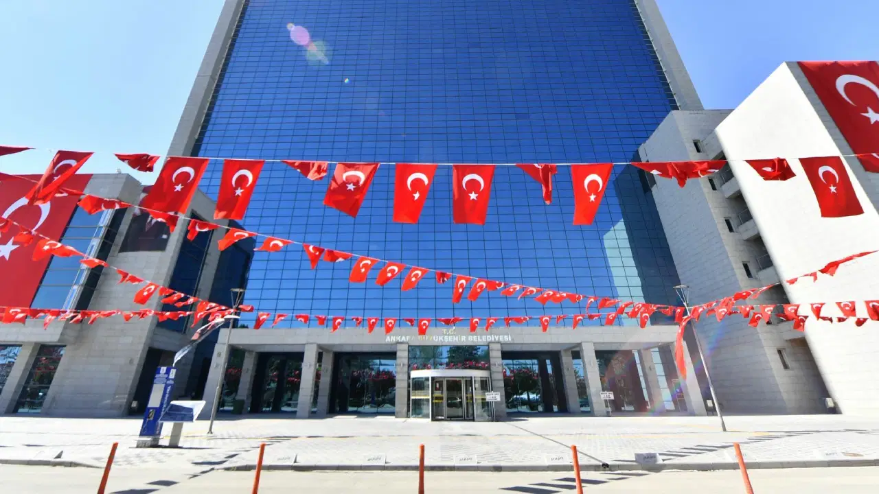 ABB, Türkiye'nin en yüksek kredi notuna sahip belediyeleri arasında yer aldı