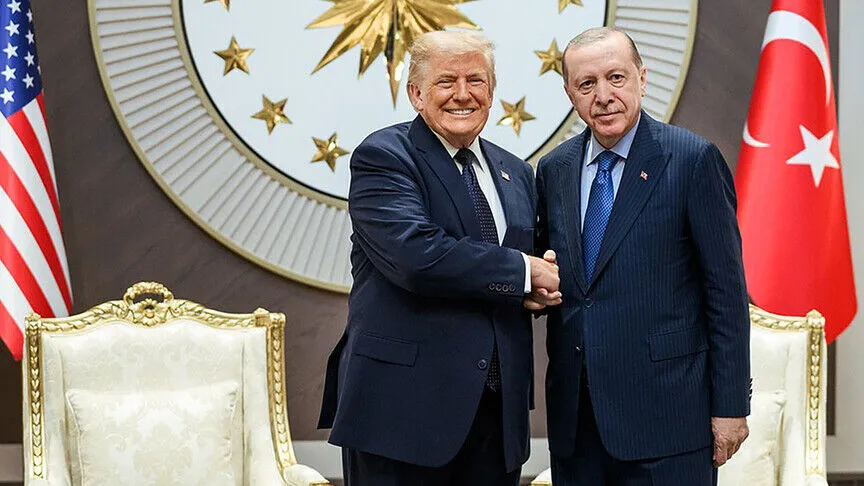 Beyaz Saray, Trump ve Erdoğan'ın tokalaştığı fotoğrafı paylaştı