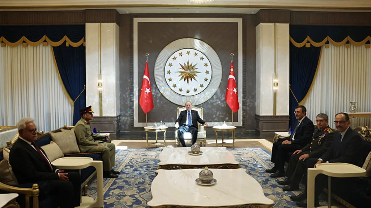 Başkan Erdoğan, Pakistan Savunma Kuvvetleri Komutanı Munir'i kabul etti