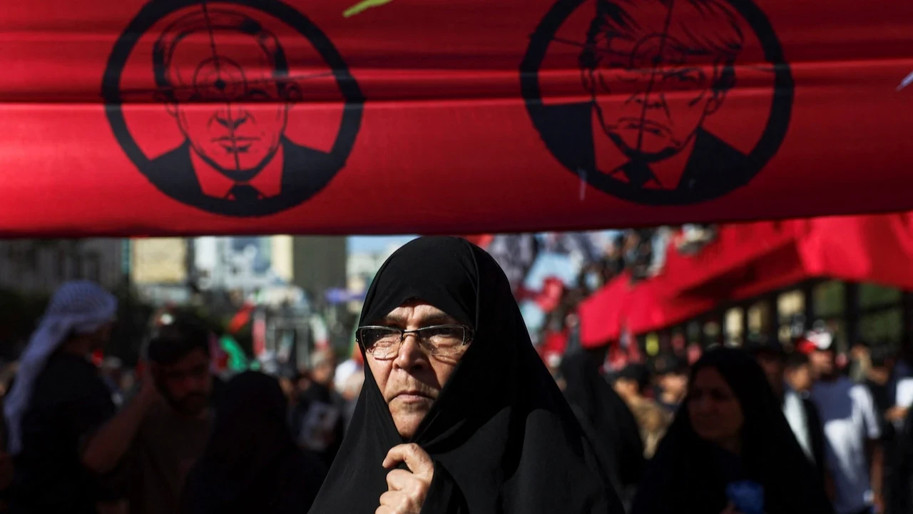 İran Devrim Muhafızları'ndan misilleme geldi