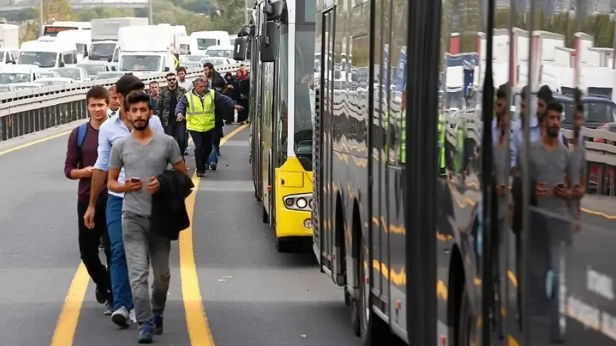15 Temmuz'da Ankara, İstanbul ve İzmir'de ulaşım ücretsiz!