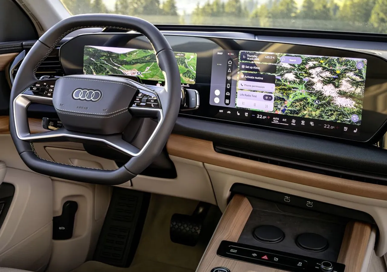 Sürücüler istedi, Audi değiştirdi: Dokunmatik kokpitlere veda!