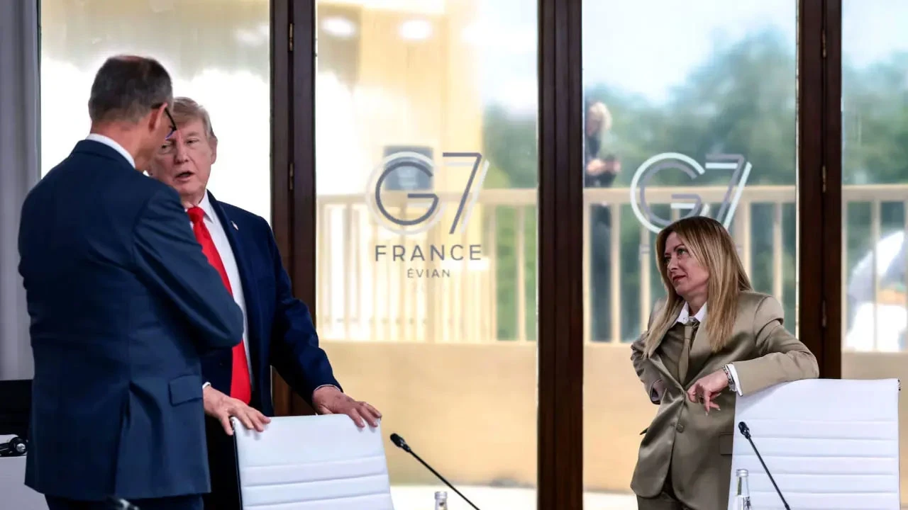 Trump'tan bomba açıklama! Meloni ABD'ye resti çekti