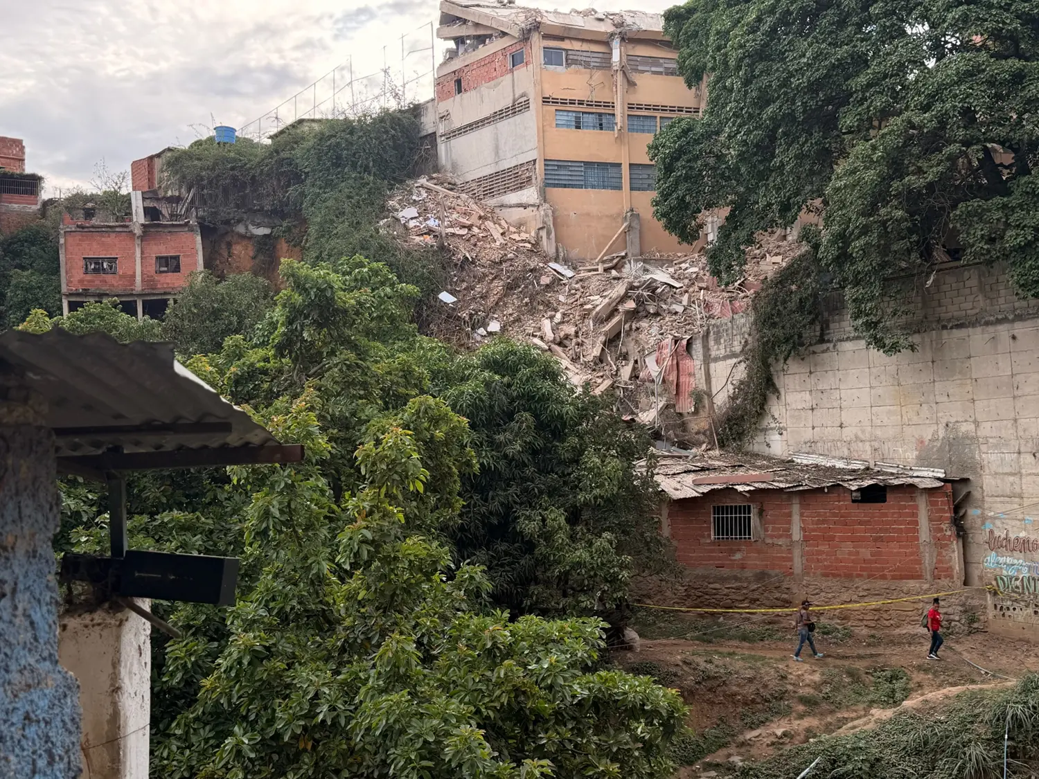 Deprem felaketinde bilanço ağırlaşıyor! Can kaybı 2 bin 645'e çıktı