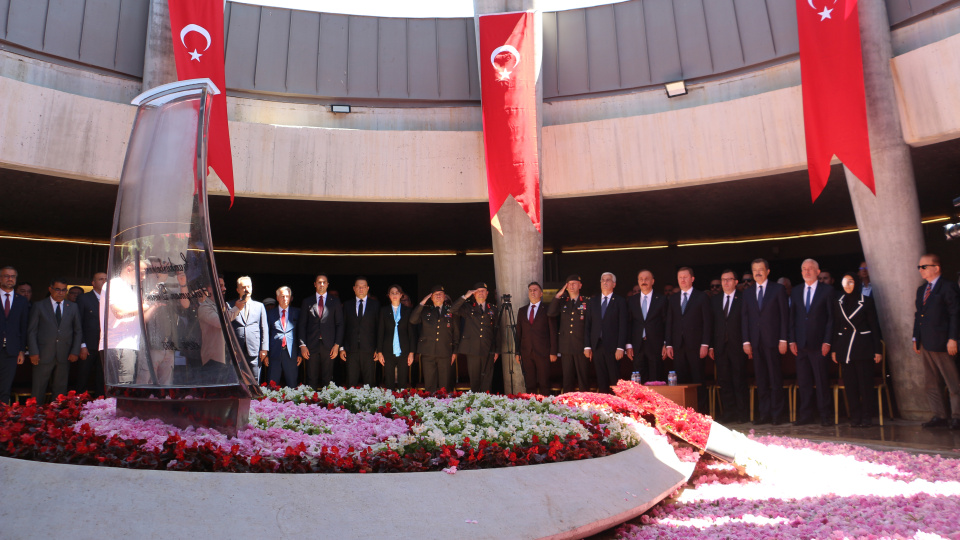 Dokuzuncu Cumhurbaşkanı Süleyman Demirel ölümünün 11'inci yılında mezarı başında anıldı
