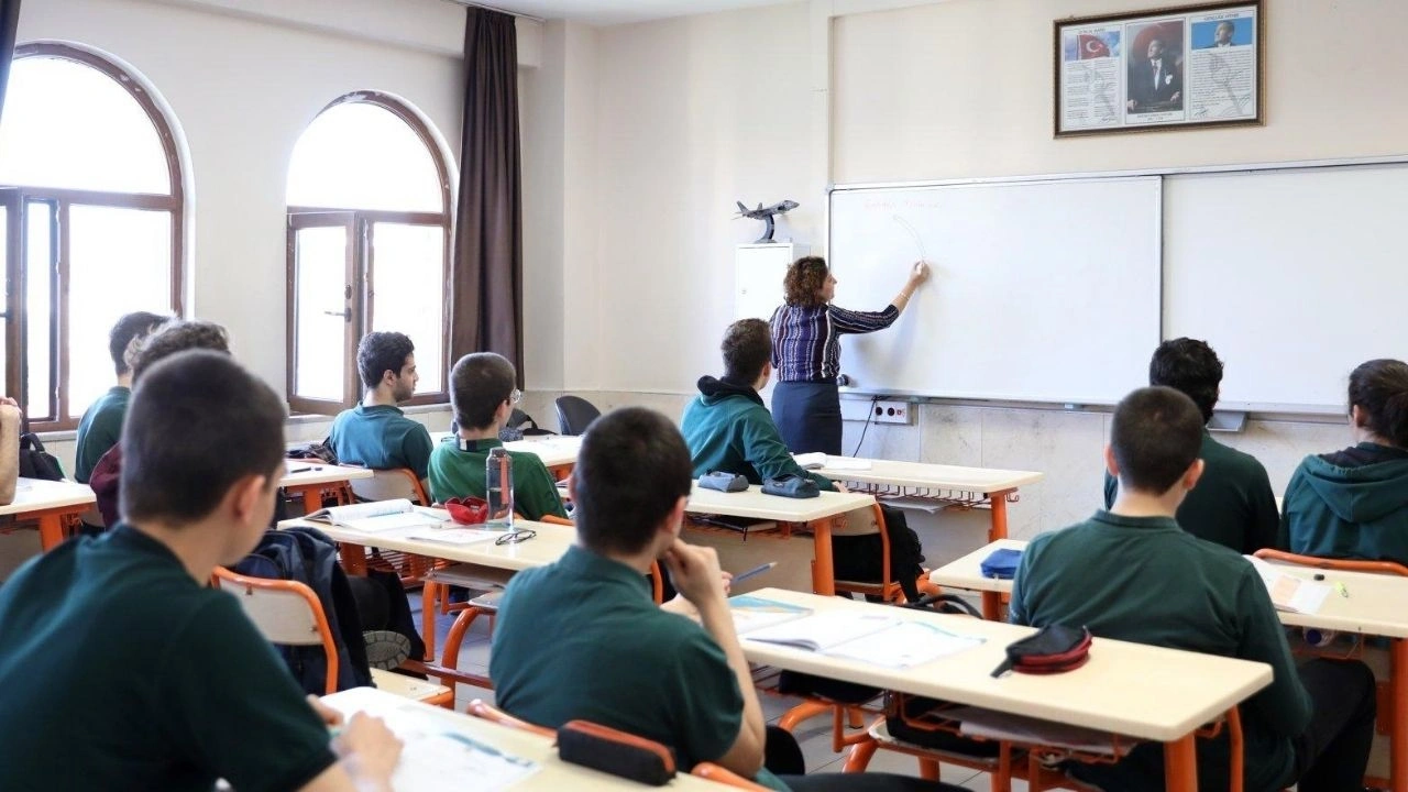 81 ilde resmen yasaklandı: Okullarda yeni dönem
