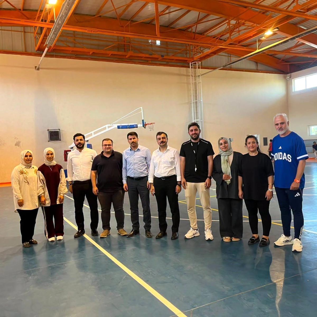 Dicle'de kurumlar arası voleybol turnuvası sona erdi