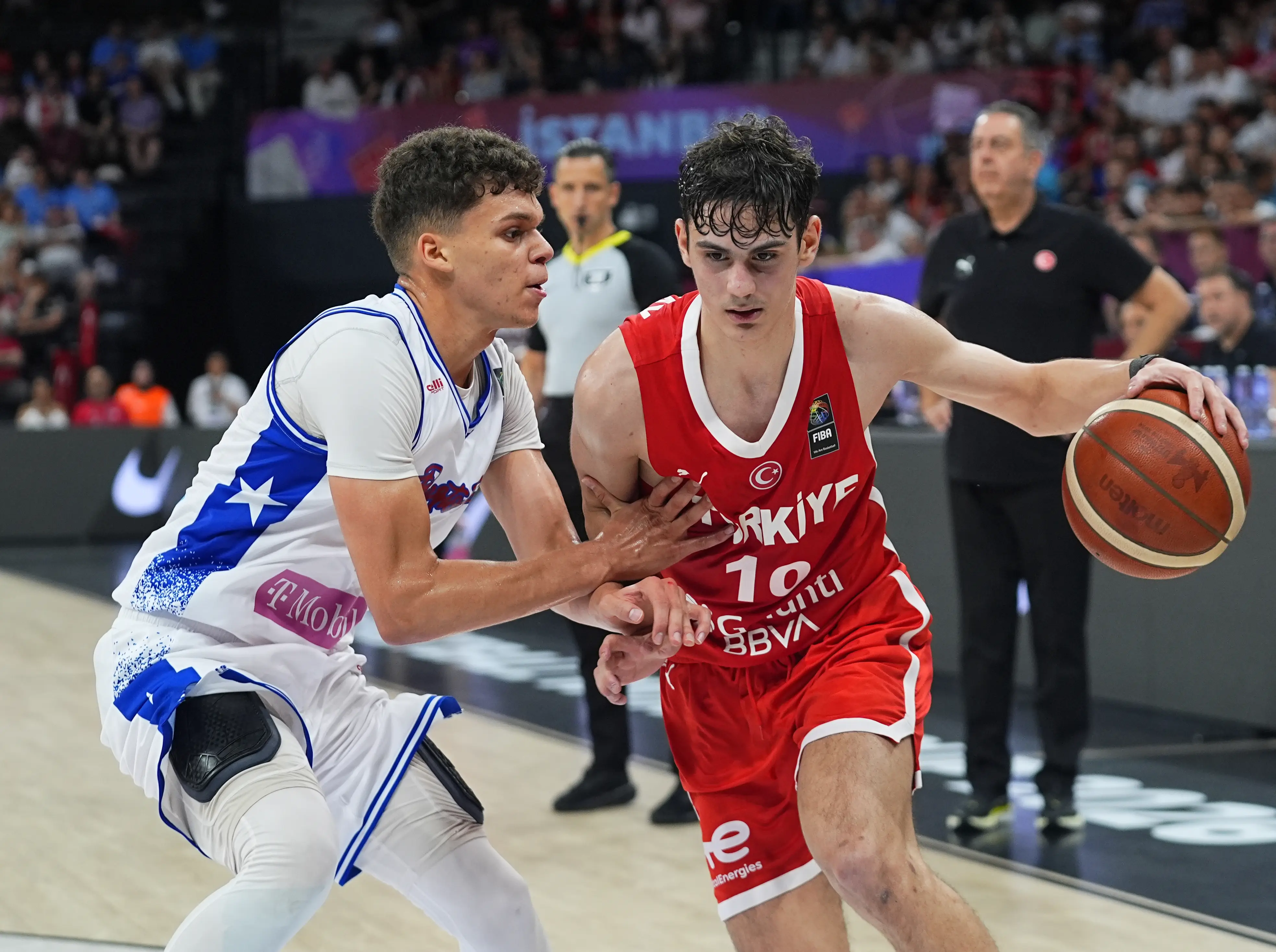 U17 Milliler 3'te 3 yaptı! Türkiye lider çıktı