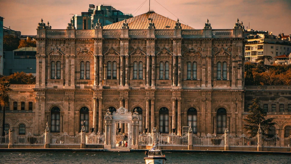 Dolmabahçe Sarayı'nda tarih ve fotoğraf deneyimi