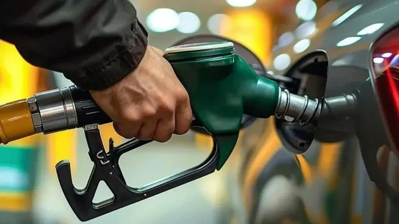 6 Haziran 2026 akaryakıt fiyatları | Araç sahipleri dikkat! Benzine indirim geldi