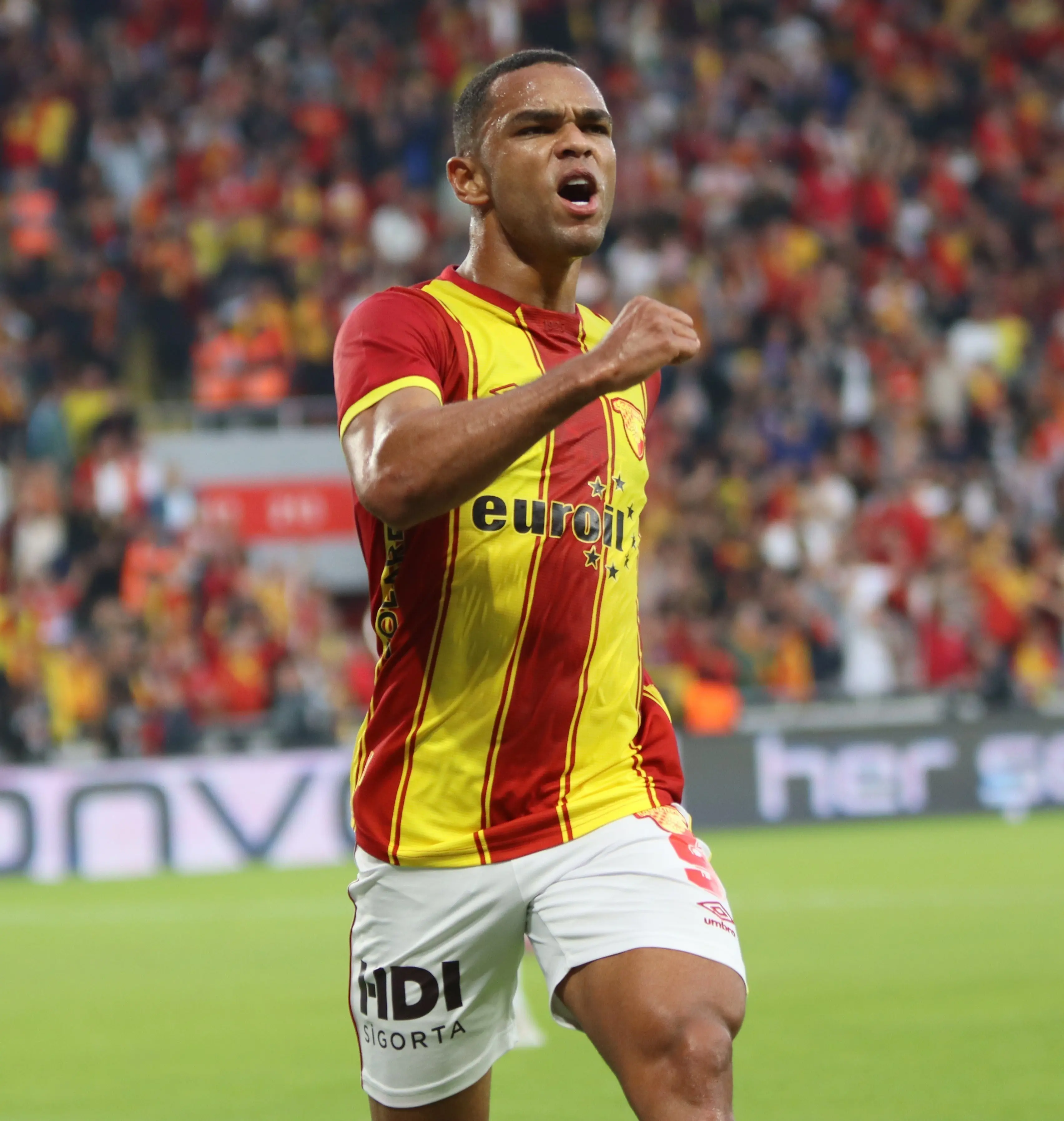 Göztepe'nin yıldızı Juan, CSKA Moskova yolunda