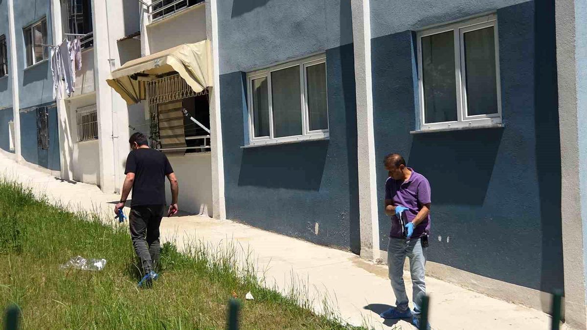 Samsun'da 11 katlı apartmanın 1'nci katından düşen adam yaralandı