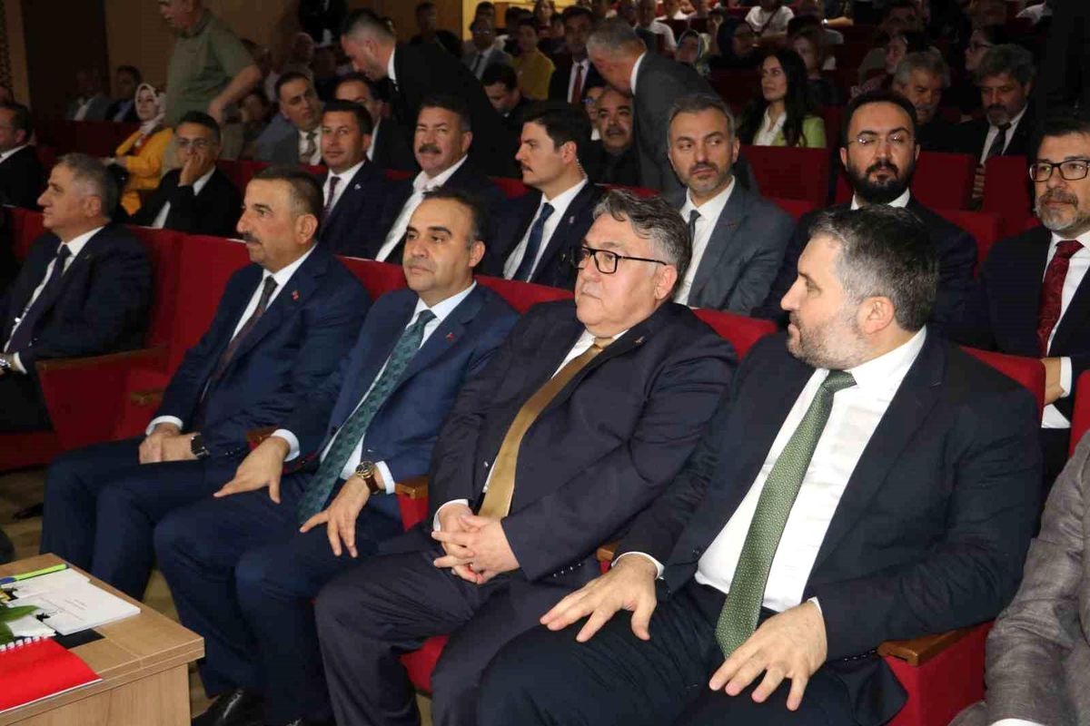 Bakan Kacır: Türkiye'nin NATO'daki etkinliği arttı