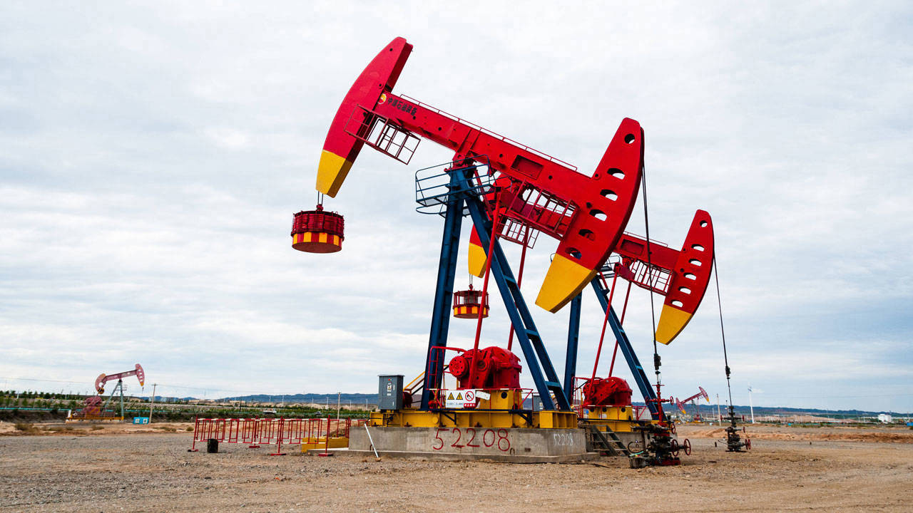 İran-İsrail gerilimi petrolü vurdu: Fiyatlarda sert yükseliş
