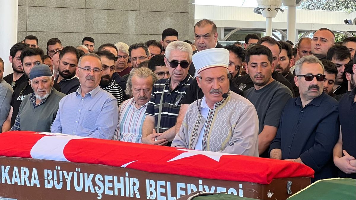 Kırıkkale'de imha tesisindeki patlamada ölenler toprağa veriliyor