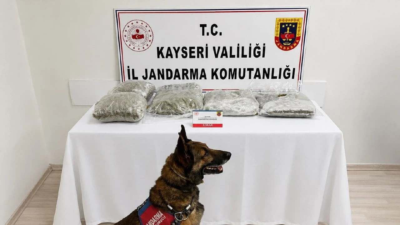 Kayseri'de uyuşturucu operasyonunda 5 kilogram esrar ele geçirildi