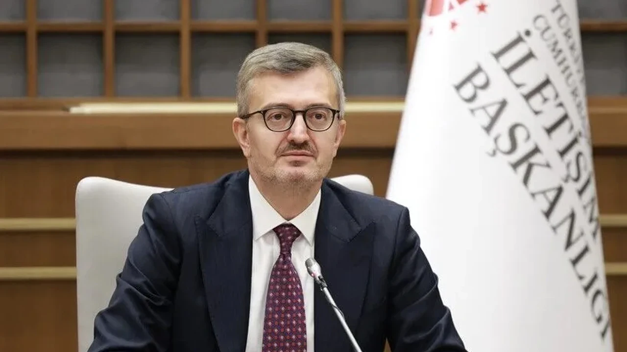 İletişim Başkanı Duran'dan Koruyucu Aile Günü paylaşımı