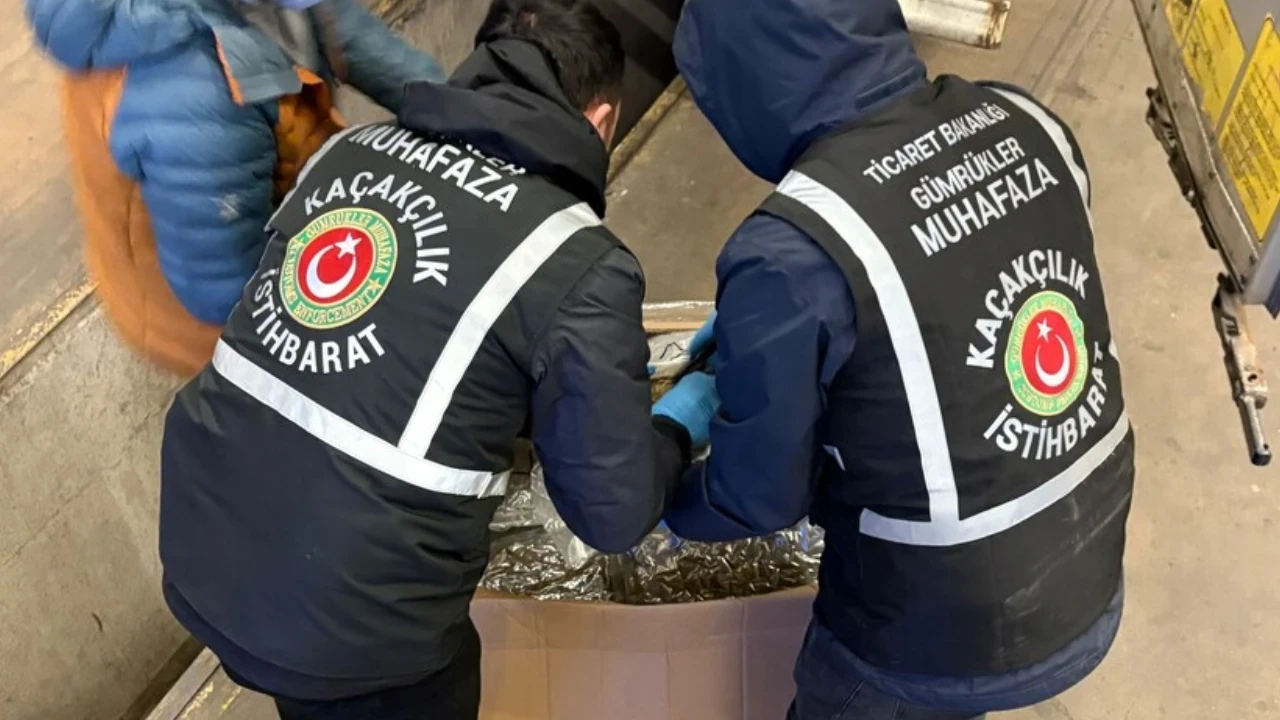 Gümrükler Muhafaza ekipleri uyuşturucu kaçakçılığına geçit vermiyor