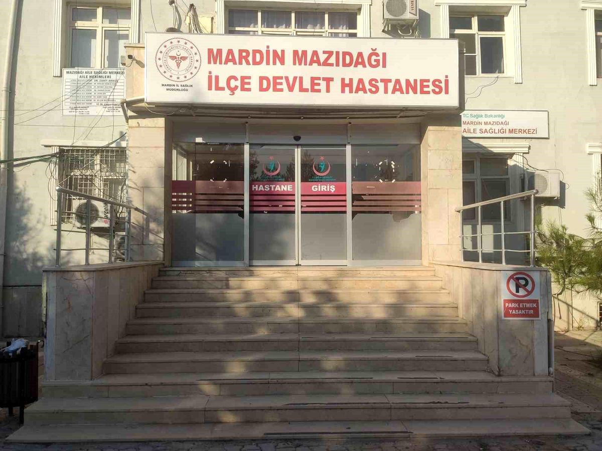 Mardin'de damda uyuyan 12 yaşındaki kız çocuğu silahla vuruldu