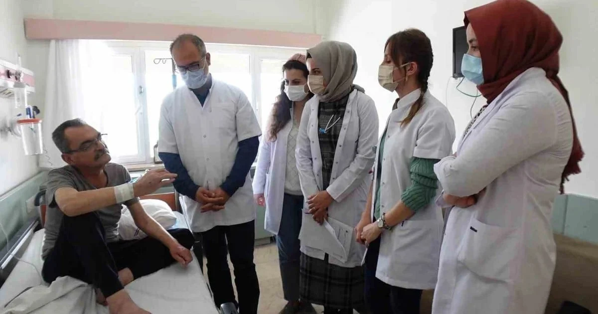 Romatizmada akıllı tedavi: Biyolojik ilaçlar 'yangının çıktığı noktayı' hedefliyor