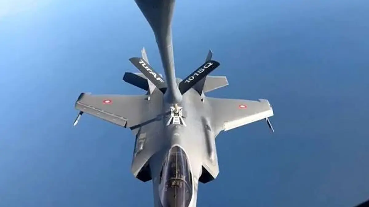 Türk Hava Kuvvetleri'nden Danimarka'ya ait F-35'e yakıt ikmali