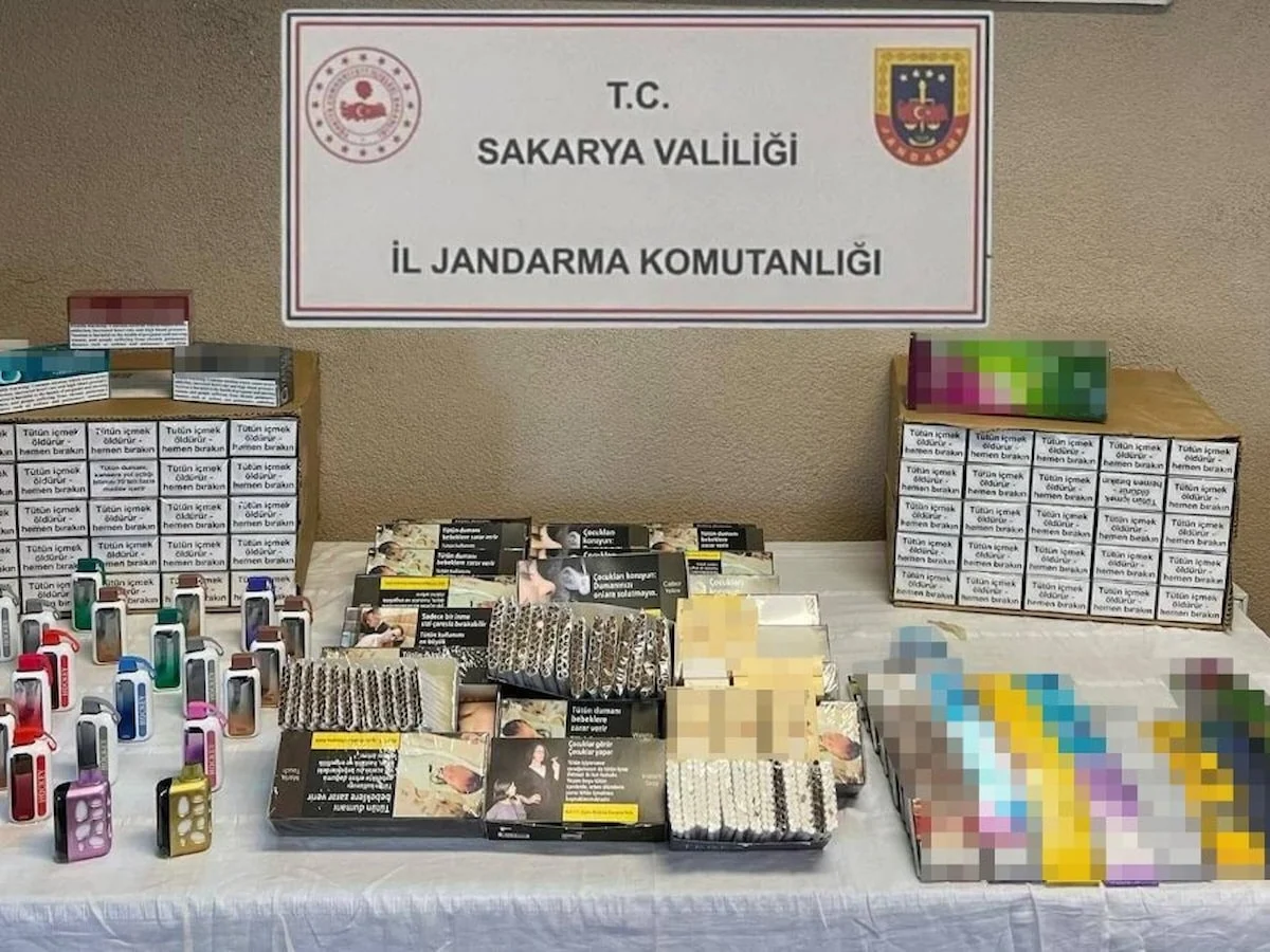 Sakarya'nın 3 ilçesinde uyuşturucu operasyonu: 4 gözaltı