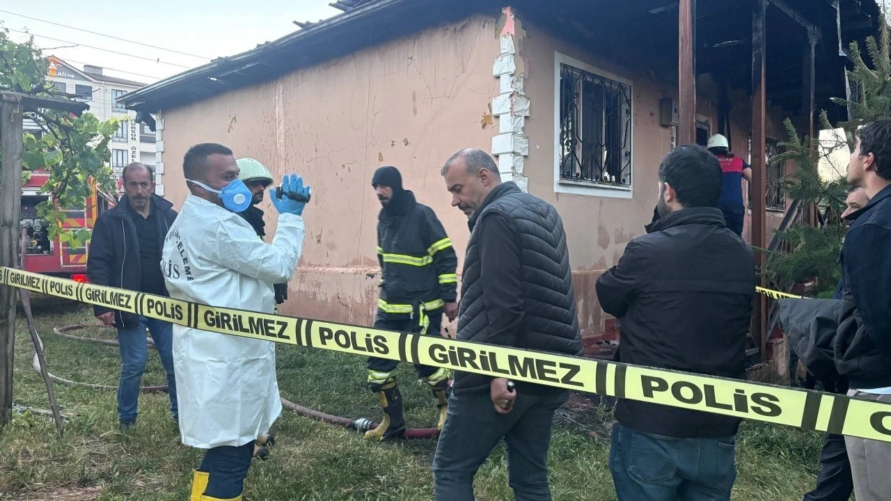 Ev yangınında hayatını kaybetti