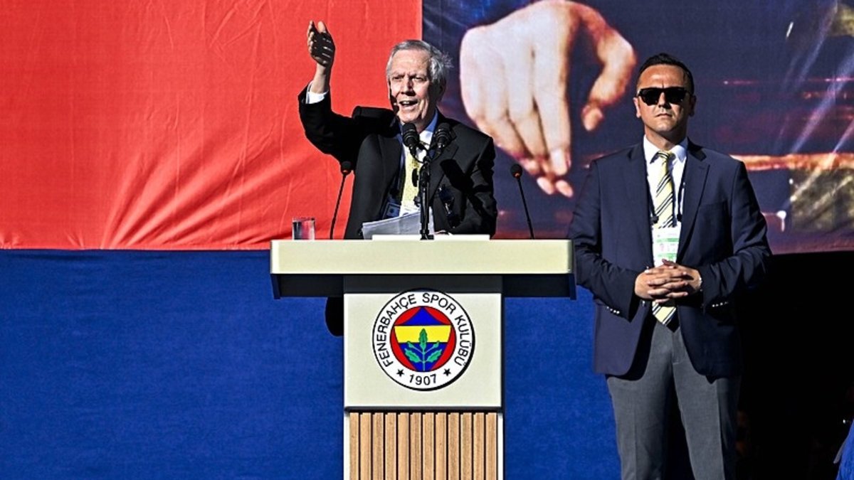 Fenerbahçe'de başkanlık seçimi için oy verme işlemi başladı