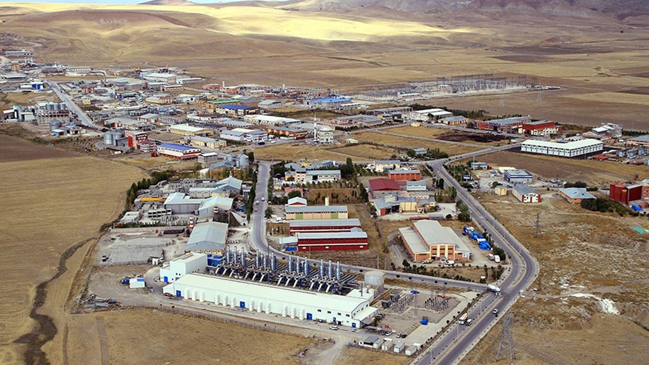 Van OSB’de yatırım atağı! 10 tekstil fabrikası 4 bin gence iş kapısı olacak