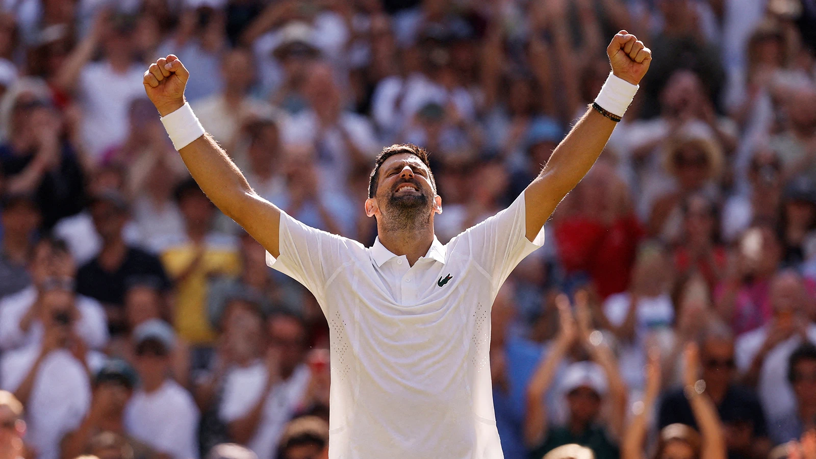 Novak Djokovic'ten Wimbledon'da önemli galibiyet: Tarihi rekora ortak oldu