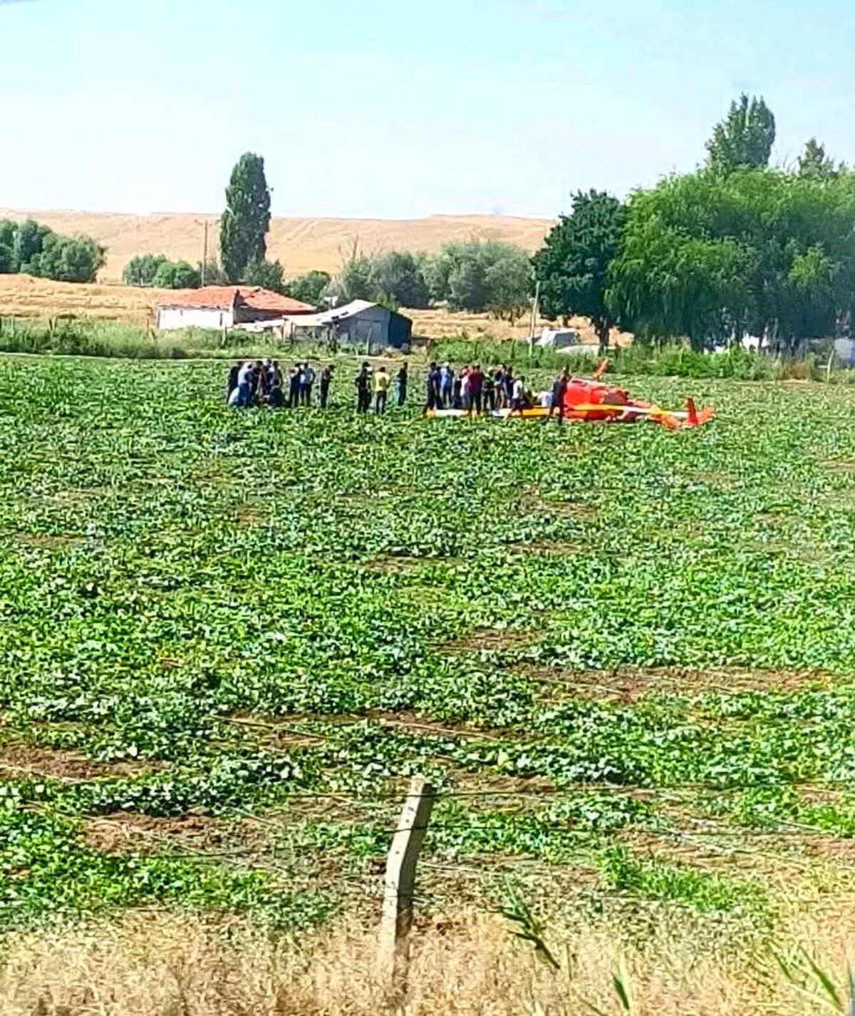 Başkentte eğitim helikopteri düştü: "2 yaralı"