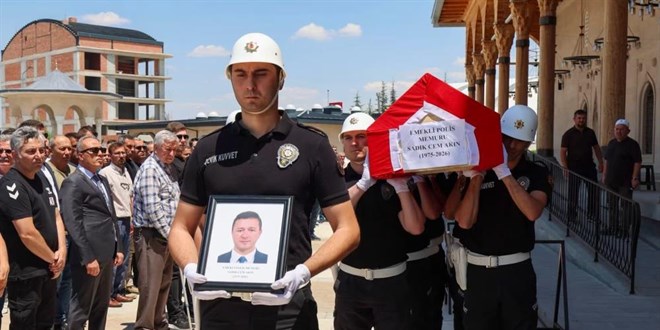 51 yaşındaki polis memuru Kansere yenik düştü